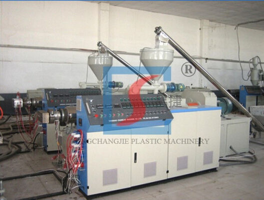 সিলিং প্যানেল জন্য টুইন স্ক্রু Extruder কাঠ প্লাস্টিক এক্সট্রুশন লাইন